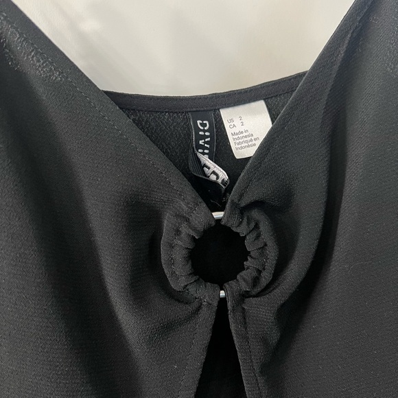 H&M ROMPER SIZE 2 - Picture 2 of 3